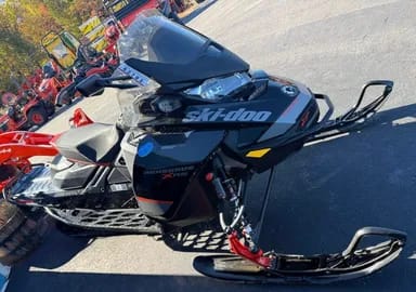 2020 Ski-doo Renegade XRS 850 ETEC  7850 MILES